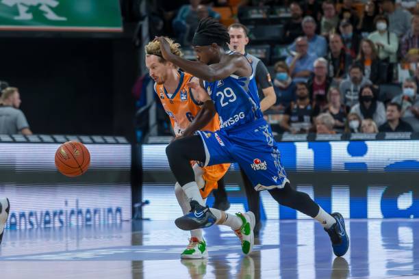 于对总冠军 于对总冠军