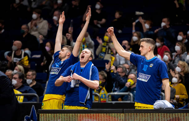 随着不断的 随着不断的